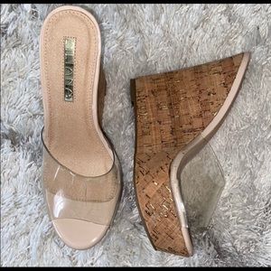 Clear Gold Spec Wedges💛